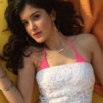 Shanaya Kapoor — on Instagram_ _Gorgeous Shanaya _0(JPG)